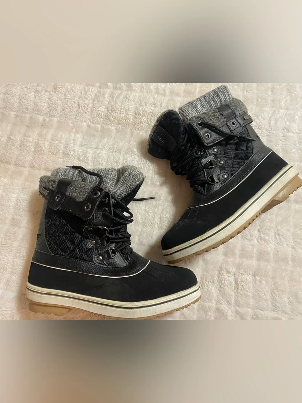 Khombu Black and Gray  Lace-Up Winter Boot
